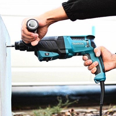 Перфоратор будівельний Makita HR2630X7