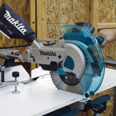 Торцовочная пила Makita LS 1216