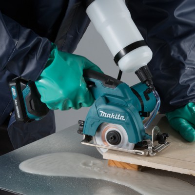 Аккумуляторная дисковая пила Makita CC 301 DZ (без АКБ)