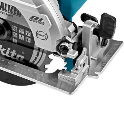 Аккумуляторная дисковая пила Makita DHS660RTJ