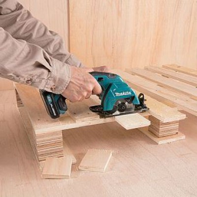 Аккумуляторная дисковая пила Makita HS 301 DZ (без АКБ)