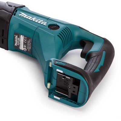 Аккумуляторная ножовка Makita DJR 186 Z (без АКБ)