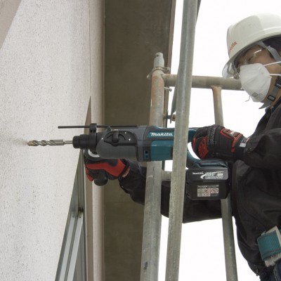 Перфоратор аккумуляторный Makita BHR241RFE