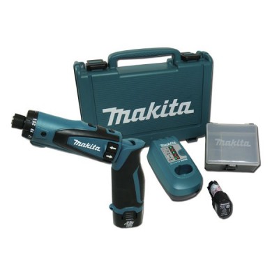 Акумуляторний шуруповерт Makita DF 010 DSE