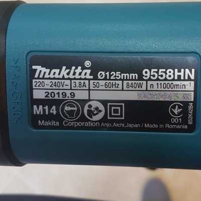 Кутова шліфувальна машина Makita 9558 HNG