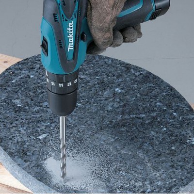 Аккумуляторная ударная дрель-шуруповерт Makita HP 330 DWE
