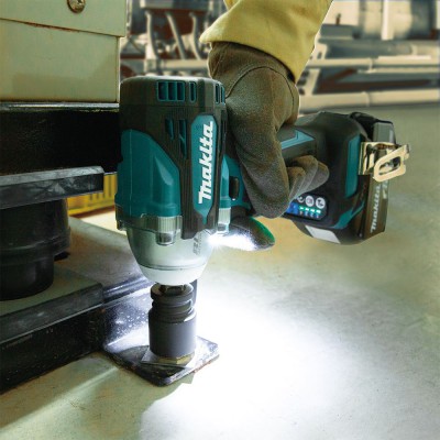 Аккумуляторный гайковерт Makita DTW301Z (без АКБ)