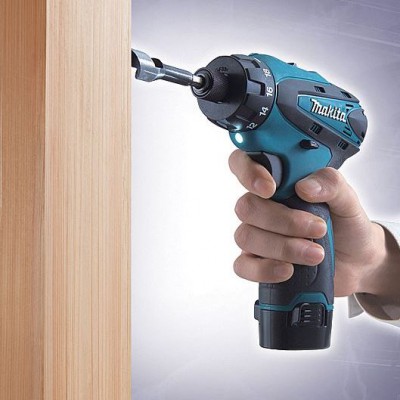 Акумуляторний дриль-шуруповерт Makita DF 030 DWE
