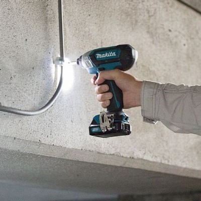 Аккумуляторный гайковерт Makita TD 110 DSAE