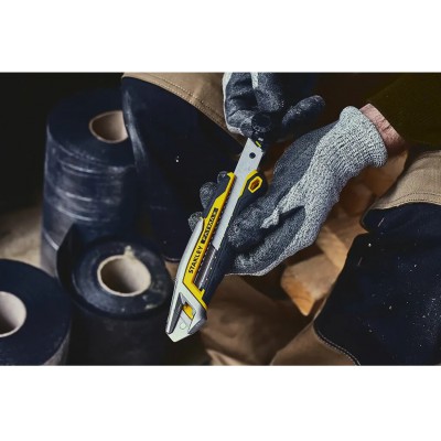 Ніж з сегментним лезом FatMax Integrated Snap Knife STANLEY FMHT10592-0