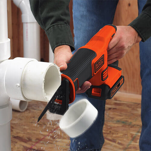 Шабельна акумуляторна пила Black+Decker BDCR18N