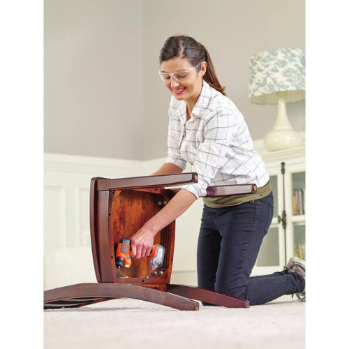 Викрутка електрична акумуляторна ліхтар Black+Decker BDCSFS30C