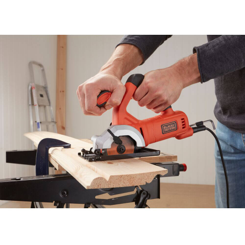Дискова пила ма Black+Decker BES510
