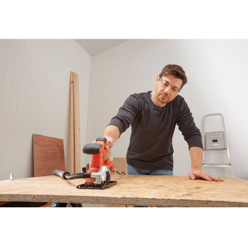 Дискова пила ма Black+Decker BES510