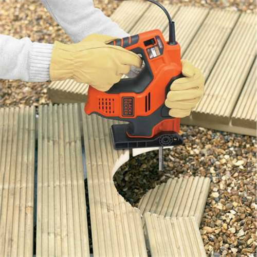 Сетевая сабельная пила Black+Decker RS890K