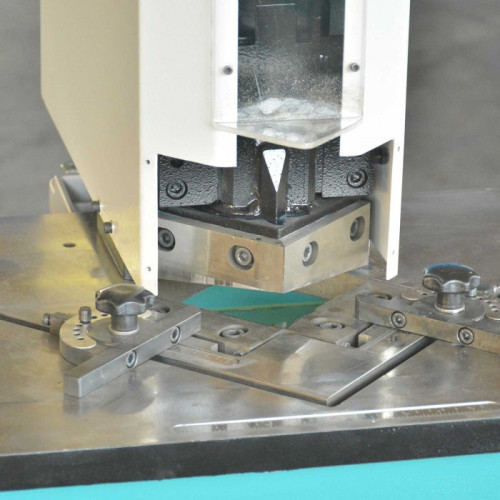 Кутовисічний верстат з фіксованим кутом Ckemsa makina pn-3