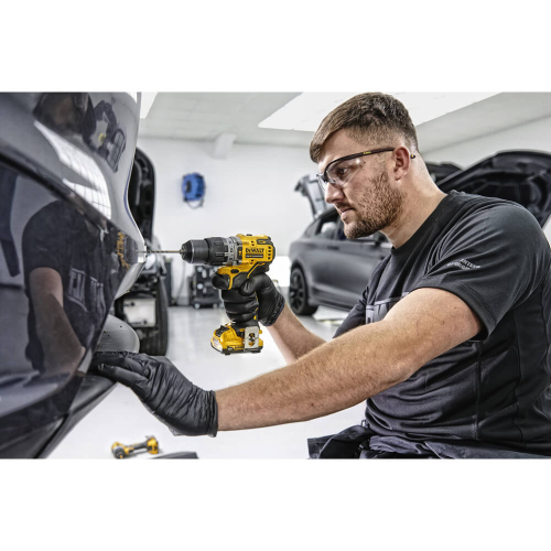 Акумуляторний дриль шуруповерт безщітковий ударний Dewalt DCD706D2