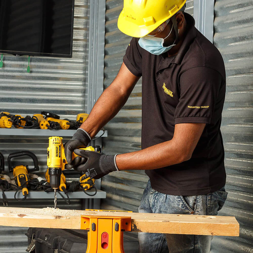 Дрель шуруповерт 18 вольт аккумуляторная бесщёточная Dewalt DCD991NT