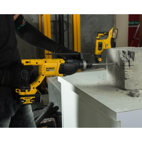 Перфоратор аккумуляторный dewalt DCH133M1