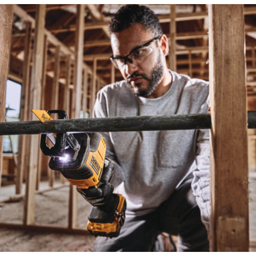 Акумуляторна шабельна пила безщіткова Dewalt DCS369NT
