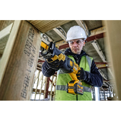 Акумуляторна шабельна пила Dewalt DCS389NT