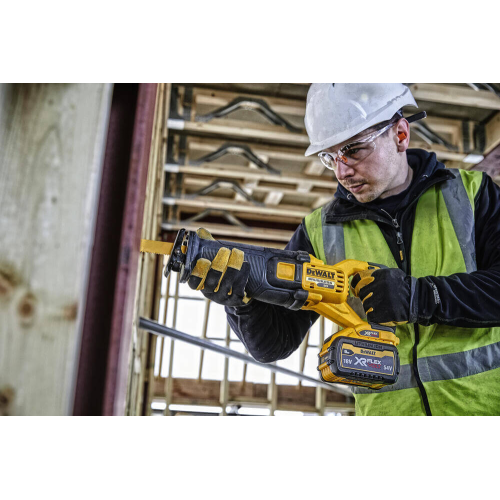 Шабельна пила акумуляторна Dewalt DCS389X2