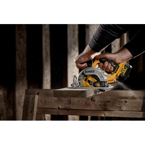 Аккумуляторная дисковая пила Dewalt бесщёточная DCS512P2