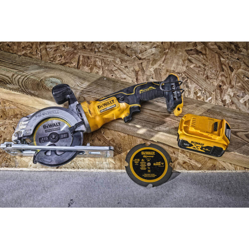 Дисковая аккумуляторная пила бесщёточная Dewalt DCS571P2