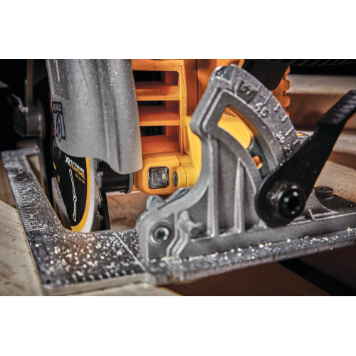 Пила дискова акумуляторна безщіткова Dewalt DCS573NT