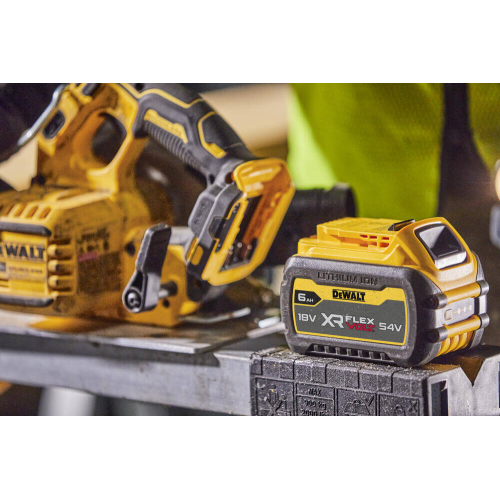 Пила дискова акумуляторна безщіткова Dewalt DCS573NT