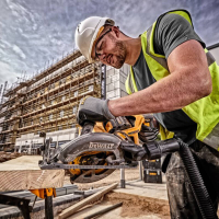 Пила дискова акумуляторна безщіткова Dewalt DCS577N