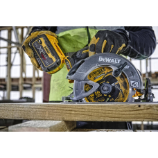Дисковая пила аккумуляторная Dewalt DCS578N