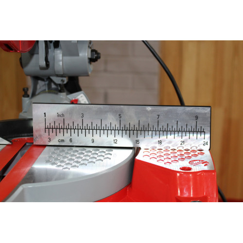 Пила торцювальна Holzmann TK305_230V