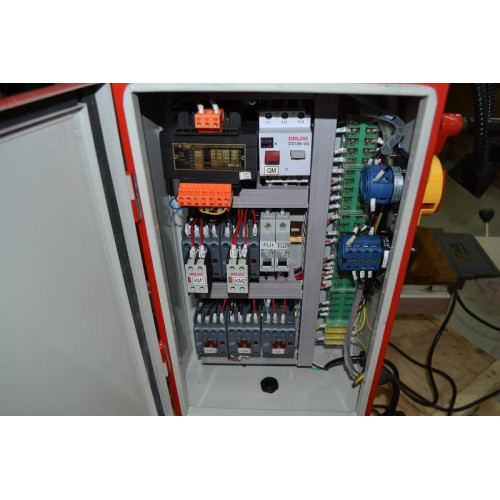 Фрезерний станок Holzmann bf50dig_400v - 1500 вт, 400 в, підлоговий