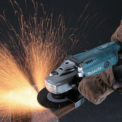 Кутова шліфувальна машина Makita GA 7010 C