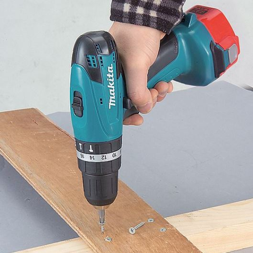 Акумуляторний дриль-шуруповерт із ударом Makita 8271 DWAE