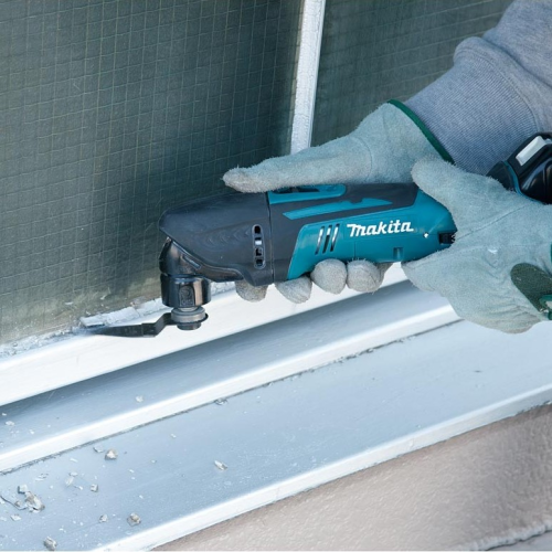 Багатофункціональний акумуляторний інструмент Makita BTM 50 Z