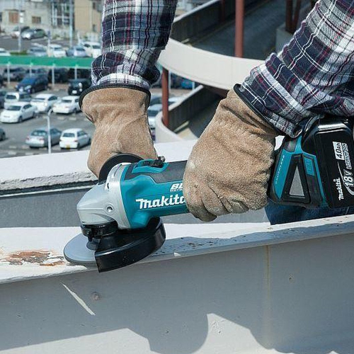 Аккумуляторная угловая шлифмашина Makita DGA 504 RFE