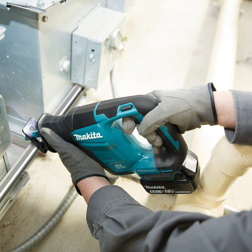 Аккумуляторная ножовка Makita DJR 188 Z (без АКБ)