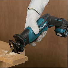 Акумуляторна шабельна пилка Makita JR 105 DZ