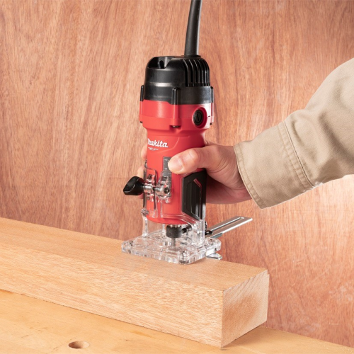 Фрезер ручний мережевий M3702 Makita