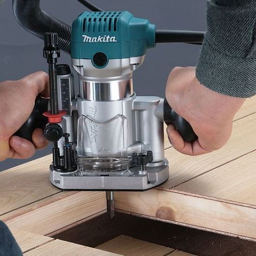 Фрезер сетевой ручной Makita RT0700CX2