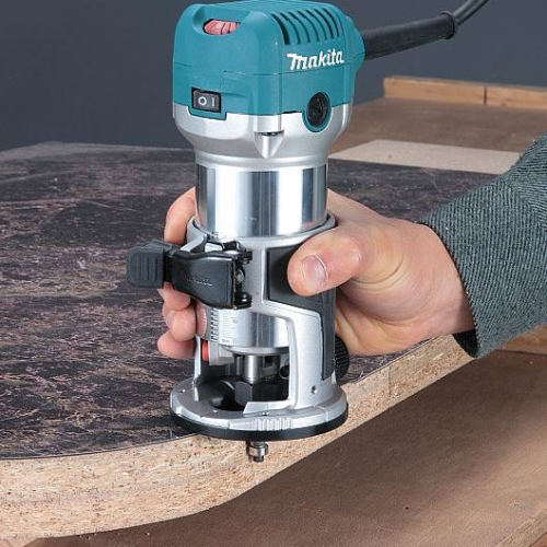 Фрезер сетевой ручной Makita RT0700CX2
