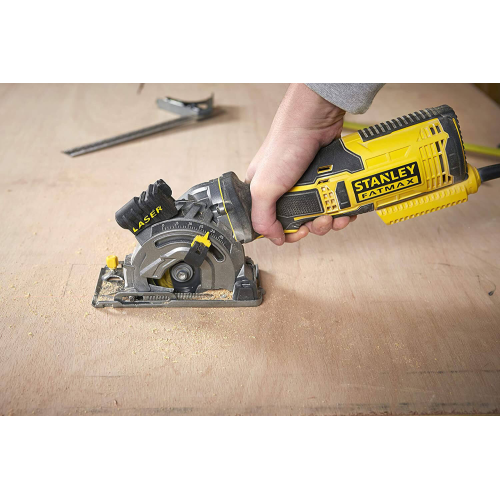 Ручная дисковая электропила компактная Stanley Fatmax FME380K