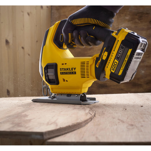Лобзик на аккумуляторе Stanley Fatmax SFMCS600B