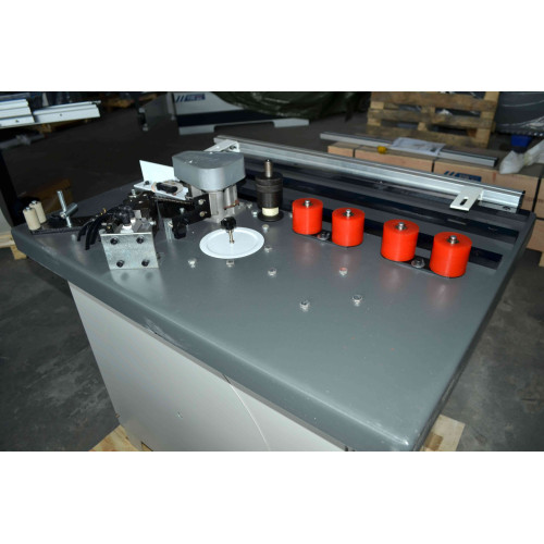 Кромкооблицювальний верстат FDB Maschinen 826974 - 1230 вт, 220 в