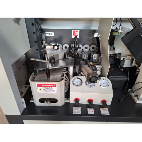 Кромкооблицювальний верстат FDB Maschinen 830028 - 7500 вт, 380 в