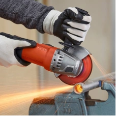 Болгарка Black&Decker BEG120