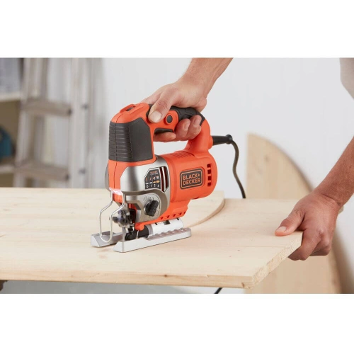 Лобзик Black&Decker BES610 650 Вт