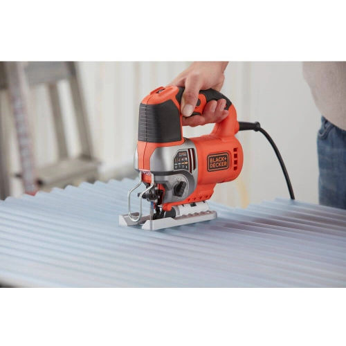 Лобзик Black&Decker BES610 650 Вт